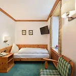 Steinbock 3* بونتريسنا
